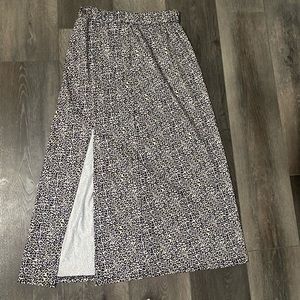 Cheetah print slit skirt